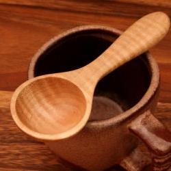 Wooden coffee measure scoop and 1 tablespoon measuring spoon